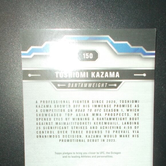 2025 Topps Chrome UFC Toshiomi Kazama Black/Gold Refractor RC 1/8 - Picture 5 of 9